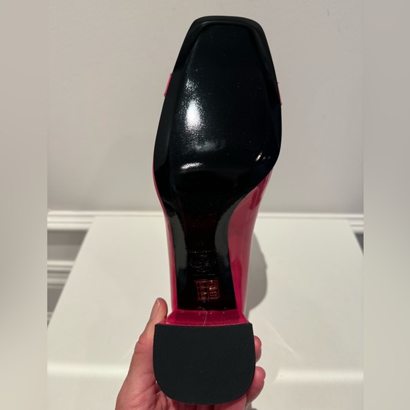 Brand new VERSACE Medusa Medallion Patent Leather Heels - Picture 5 of 5